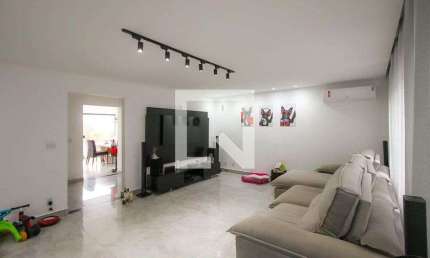 Casa para Aluguel - Sapopemba, 3 Quartos,  400 m² - São Paulo