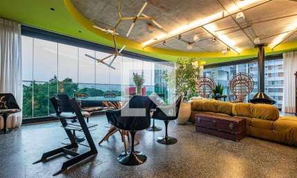 Apartamento para Aluguel - Pinheiros, 2 Quartos,  173 m² - São Paulo