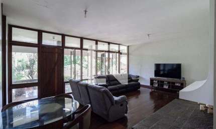 Casa para Aluguel - Braúnas, 7 Quartos,  294 m² - Belo Horizonte