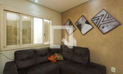 Casa para Aluguel - Rubem Berta, 2 Quartos,  120 m² - Porto Alegre