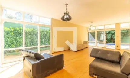 Casa para Aluguel - Alto de Pinheiros, 5 Quartos,  700 m² - São Paulo