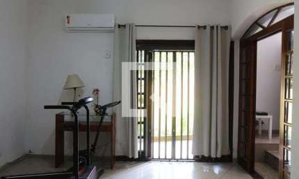 Casa para Aluguel - Jardim Santa Adelia, 3 Quartos,  270 m² - São Paulo