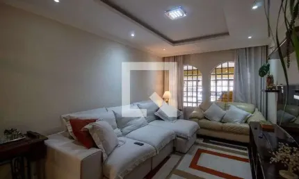 Casa para Aluguel - Jardim Éster Yolanda, 3 Quartos,  108 m² - São Paulo