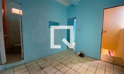 Casa para Aluguel - Brotas, 1 Quarto,  40 m² - Salvador
