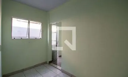 Casa para Aluguel - Parque Vitória Regia, 1 Quarto,  20 m² - Sorocaba