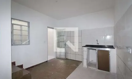 Casa para Aluguel - Jardim Marilia, 2 Quartos,  45 m² - São Paulo