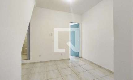 Casa para Aluguel - Barbalho, 1 Quarto,  40 m² - Salvador