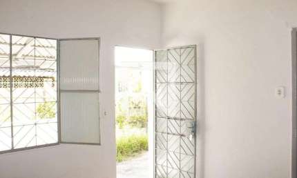 Casa para Aluguel - Campo Grande, 1 Quarto,  30 m² - Rio de Janeiro