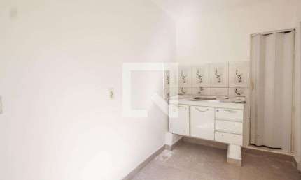 Casa para Aluguel - Vila Amália, 2 Quartos,  24 m² - São Paulo