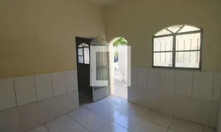 Casa para Aluguel - Quintino Bocaiúva, 2 Quartos,  80 m² - Rio de Janeiro