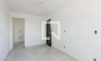 Casa para Aluguel - Itaquera, 1 Quarto,  26 m² - São Paulo