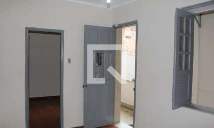 Casa para Aluguel - Olaria, 1 Quarto,  50 m² - Rio de Janeiro