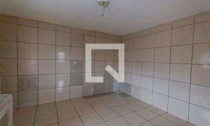 Casa para Aluguel - Parque João Ramalho, 1 Quarto,  31 m² - Santo André