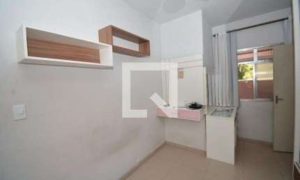 Casa para Aluguel - Campinho, 2 Quartos,  70 m² - Rio de Janeiro