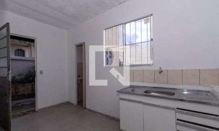 Casa para Aluguel - São Francisco, 1 Quarto,  30 m² - Belo Horizonte
