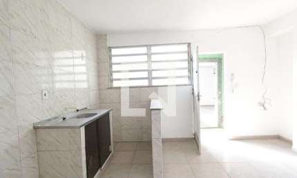 Casa para Aluguel - Piedade, 1 Quarto,  32 m² - Rio de Janeiro