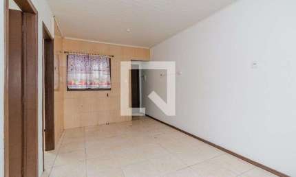 Casa para Aluguel - Partenon, 2 Quartos,  54 m² - Porto Alegre