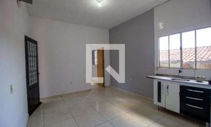 Casa para Aluguel - Jardim Simus, 1 Quarto,  32 m² - Sorocaba