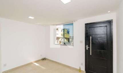 Casa para Aluguel - Penha, 2 Quartos,  50 m² - Rio de Janeiro