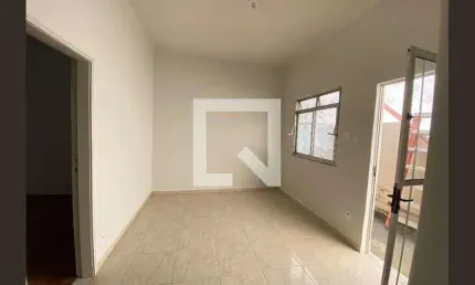 Casa para Aluguel - Piedade, 1 Quarto,  50 m² - Rio de Janeiro