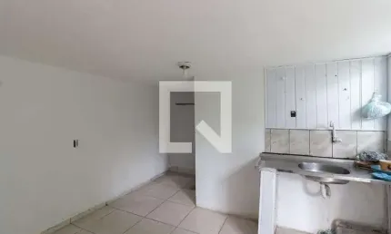 Casa para Aluguel - Itaquera, 1 Quarto,  40 m² - São Paulo
