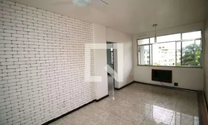 Apartamento para Aluguel - Brás de Pina, 2 Quartos,  47 m² - Rio de Janeiro