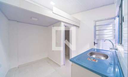 Kitnet / Stúdio para Aluguel - Vila Linda, 1 Quarto,  16 m² - Santo André