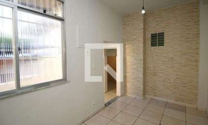 Casa para Aluguel - Olaria, 2 Quartos,  50 m² - Rio de Janeiro