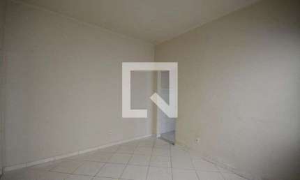 Casa para Aluguel - Marechal Hermes, 2 Quartos,  90 m² - Rio de Janeiro