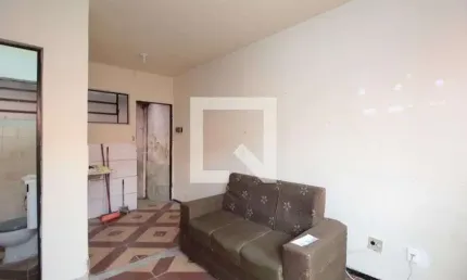 Casa para Aluguel - Copacabana, 2 Quartos,  50 m² - Belo Horizonte