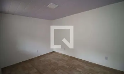 Casa para Aluguel - Olaria, 1 Quarto,  30 m² - Rio de Janeiro