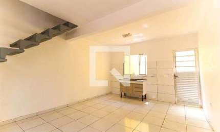 Casa para Aluguel - Itaquera, 2 Quartos,  52 m² - São Paulo