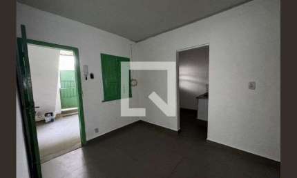 Casa para Aluguel - Santa Tereza, 2 Quartos,  50 m² - Belo Horizonte