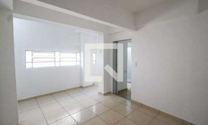 Casa para Aluguel - Vila Amália, 1 Quarto,  70 m² - São Paulo