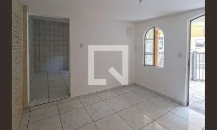 Casa para Aluguel - Jardim Santo Elias, 1 Quarto,  30 m² - São Paulo