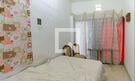 Casa / Sobrado em Condomínio para Aluguel - Jardim Avelino , 1 Quarto,  12 m² - São Paulo