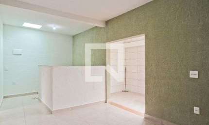 Casa para Aluguel - Vila Zat, 2 Quartos,  65 m² - São Paulo