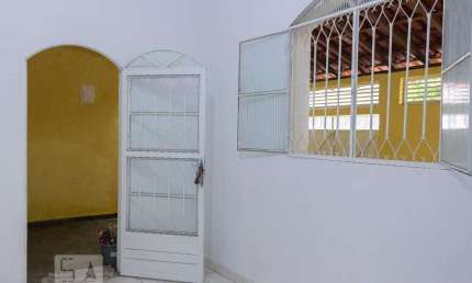 Casa para Aluguel - Campo Grande, 2 Quartos,  210 m² - Rio de Janeiro