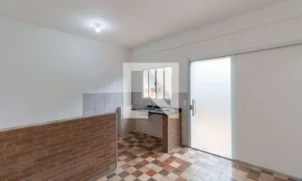 Casa para Aluguel - Vila Jacuí, 1 Quarto,  37 m² - São Paulo