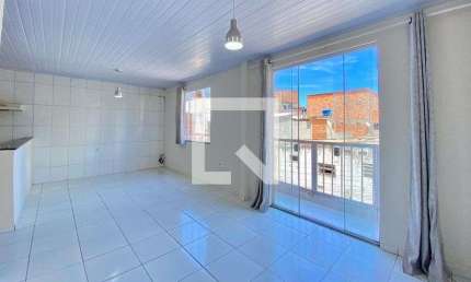 Casa para Aluguel - Boca do Rio, 1 Quarto,  50 m² - Salvador