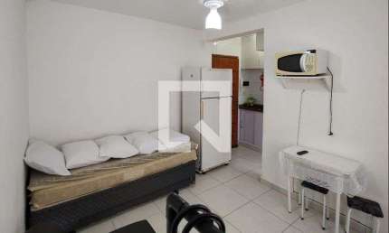 Kitnet / Stúdio para alugar na Rua Kikusaburo Tanaka, Cidade Ocian, Praia Grande por R$ 924