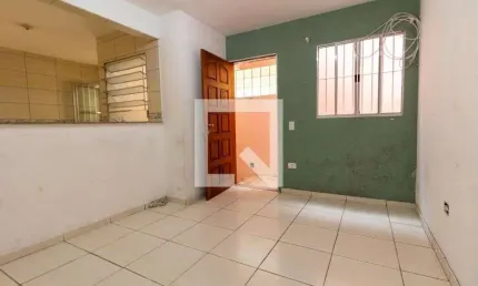 Casa para Aluguel - Butantã, 2 Quartos,  42 m² - São Paulo