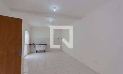 Casa para Aluguel - Utinga, 1 Quarto,  35 m² - Santo André