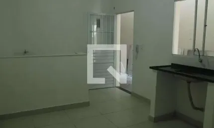Kitnet / stúdio para aluguel - guarapiranga, 1 quarto,  31 m² - são paulo