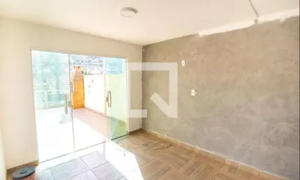 Casa para Aluguel - Campo Grande, 2 Quartos,  87 m² - Rio de Janeiro