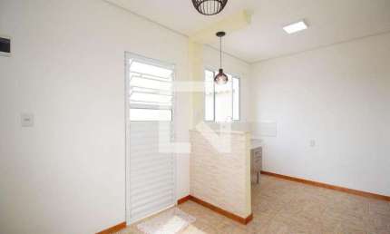 Casa para Aluguel - Jardim Vista Linda, 1 Quarto,  30 m² - São Paulo