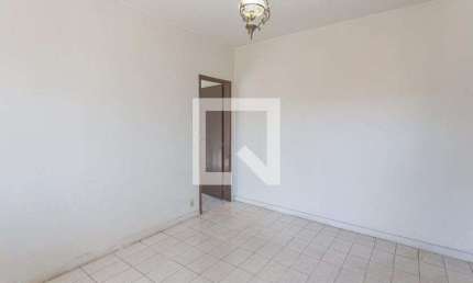 Casa para Aluguel - Bom Jesus, 1 Quarto,  96 m² - Belo Horizonte