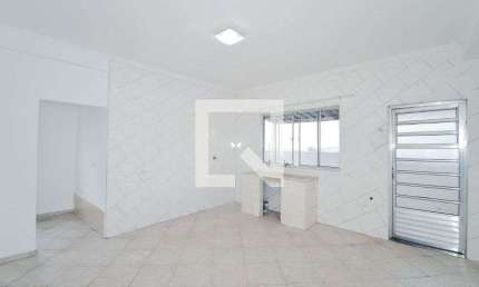 Casa para Aluguel - Jardim Presidente Dutra, 1 Quarto,  62 m² - Guarulhos