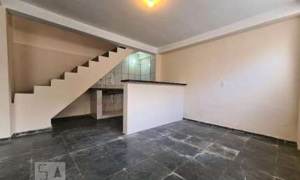 Casa para Aluguel - Jardim São Paulo, 1 Quarto,  50 m² - Sorocaba