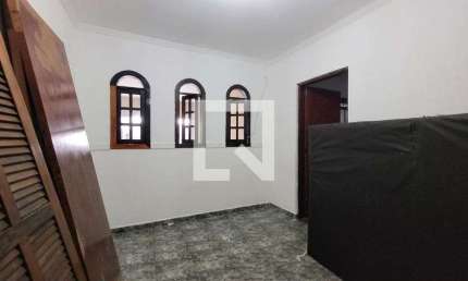 Casa para Aluguel - Vila Luzita, 1 Quarto,  120 m² - Santo André